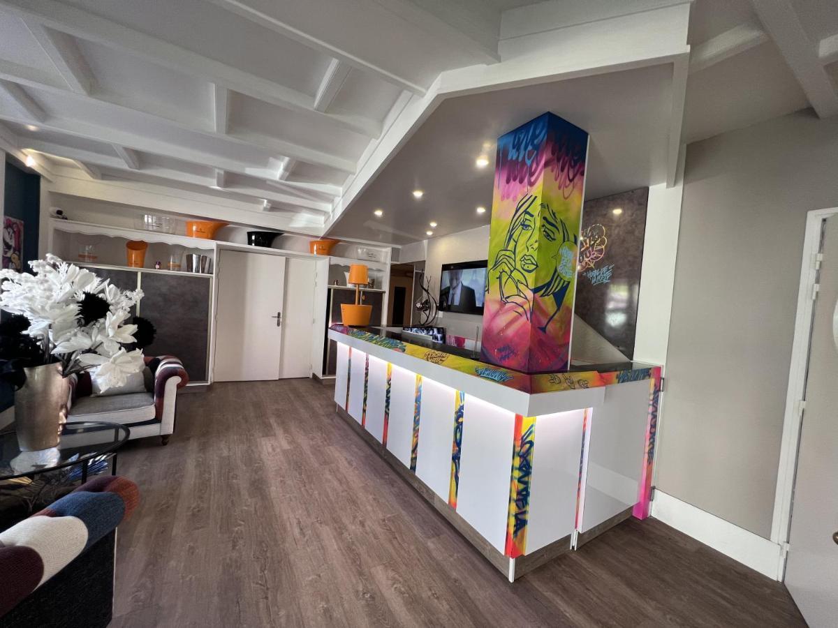 Logis Hotel De La Poste 维特里·乐·弗朗索瓦 外观 照片