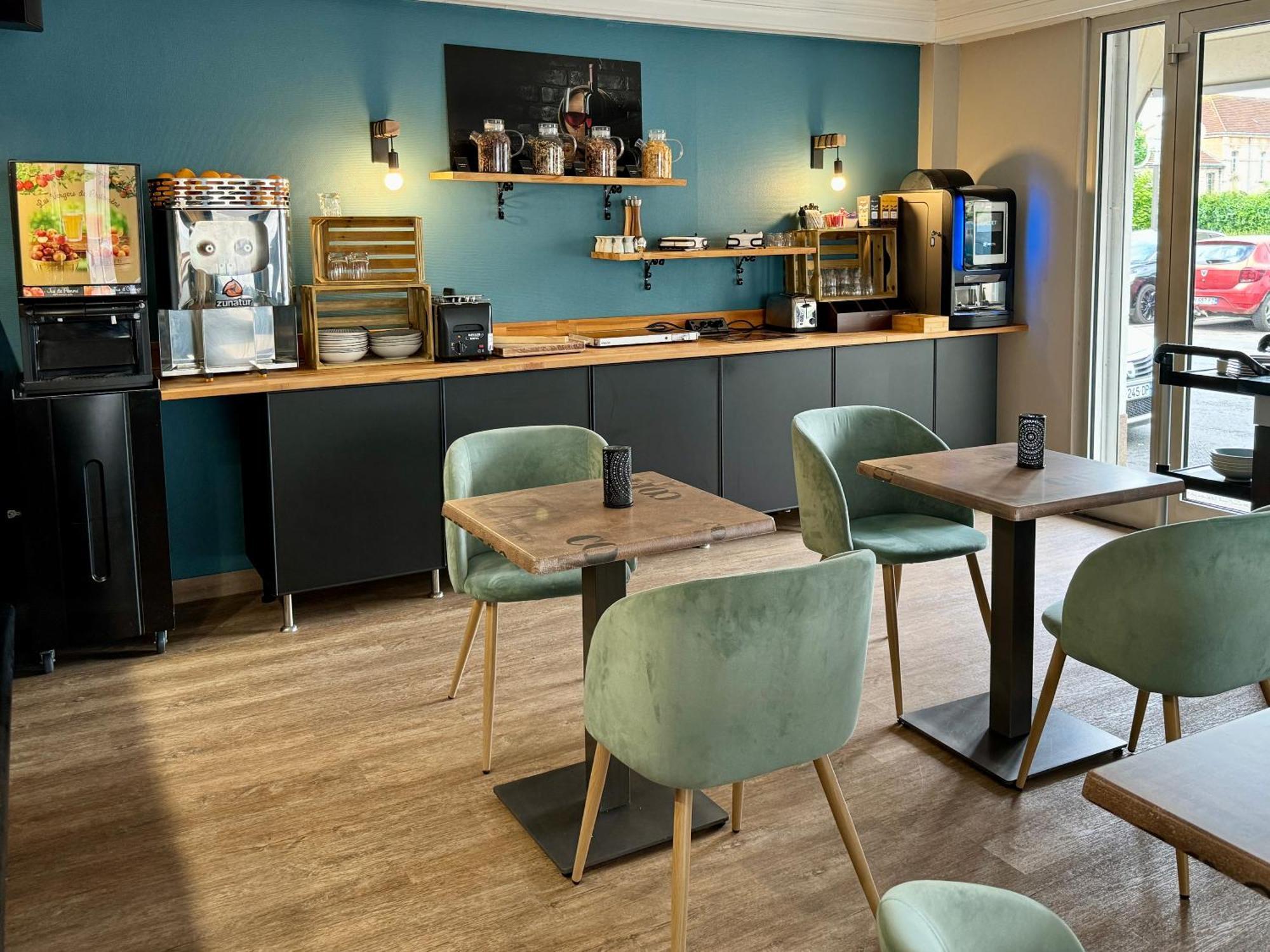 Logis Hotel De La Poste 维特里·乐·弗朗索瓦 外观 照片