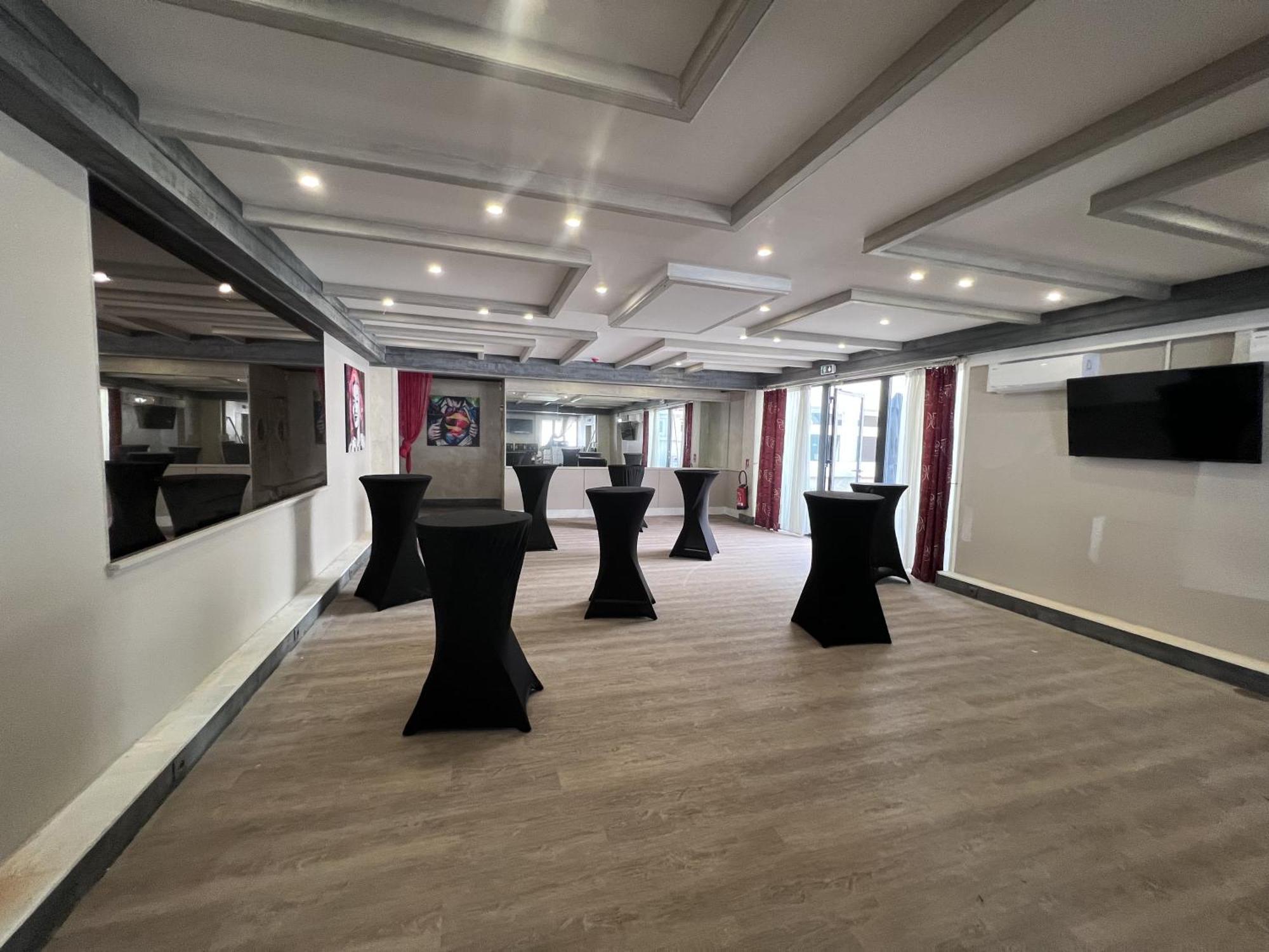 Logis Hotel De La Poste 维特里·乐·弗朗索瓦 外观 照片