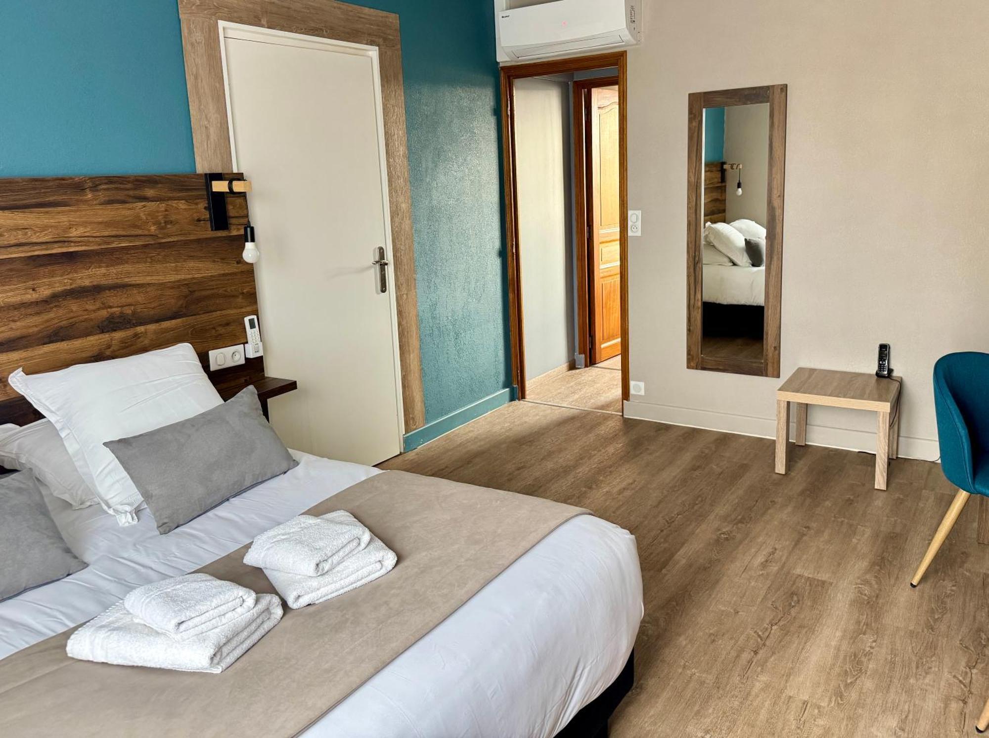 Logis Hotel De La Poste 维特里·乐·弗朗索瓦 外观 照片