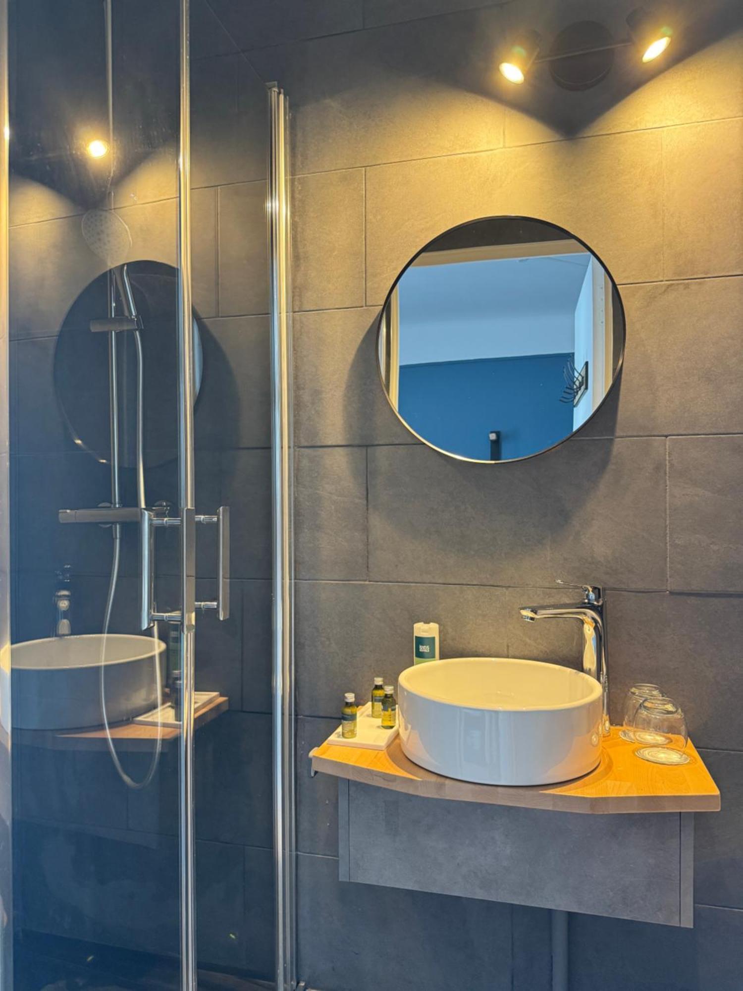 Logis Hotel De La Poste 维特里·乐·弗朗索瓦 外观 照片